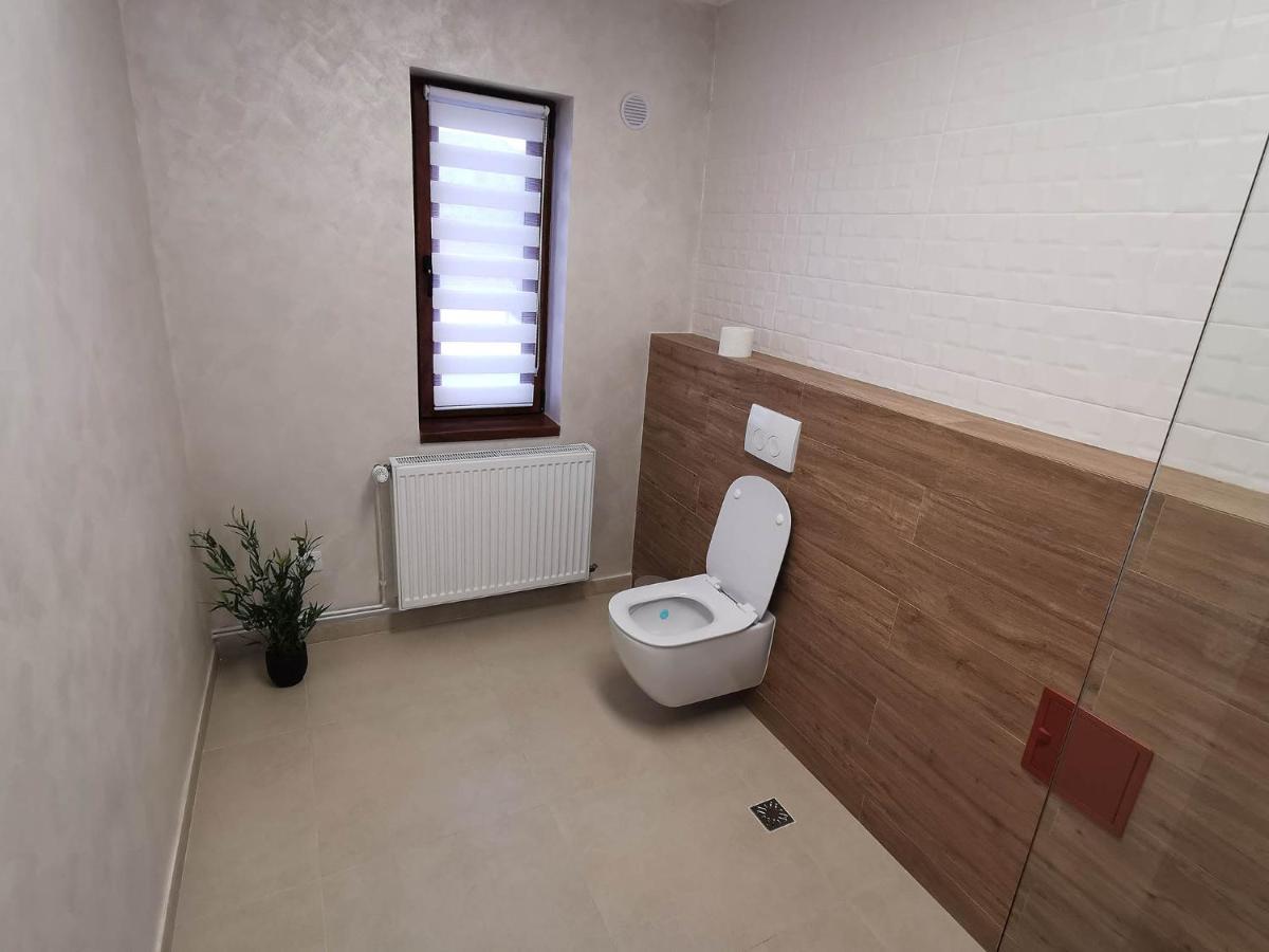Vila Aras Simeria Exteriér fotografie