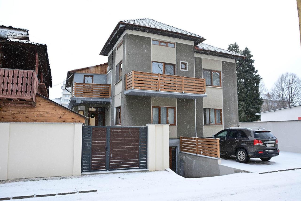 Vila Aras Simeria Exteriér fotografie