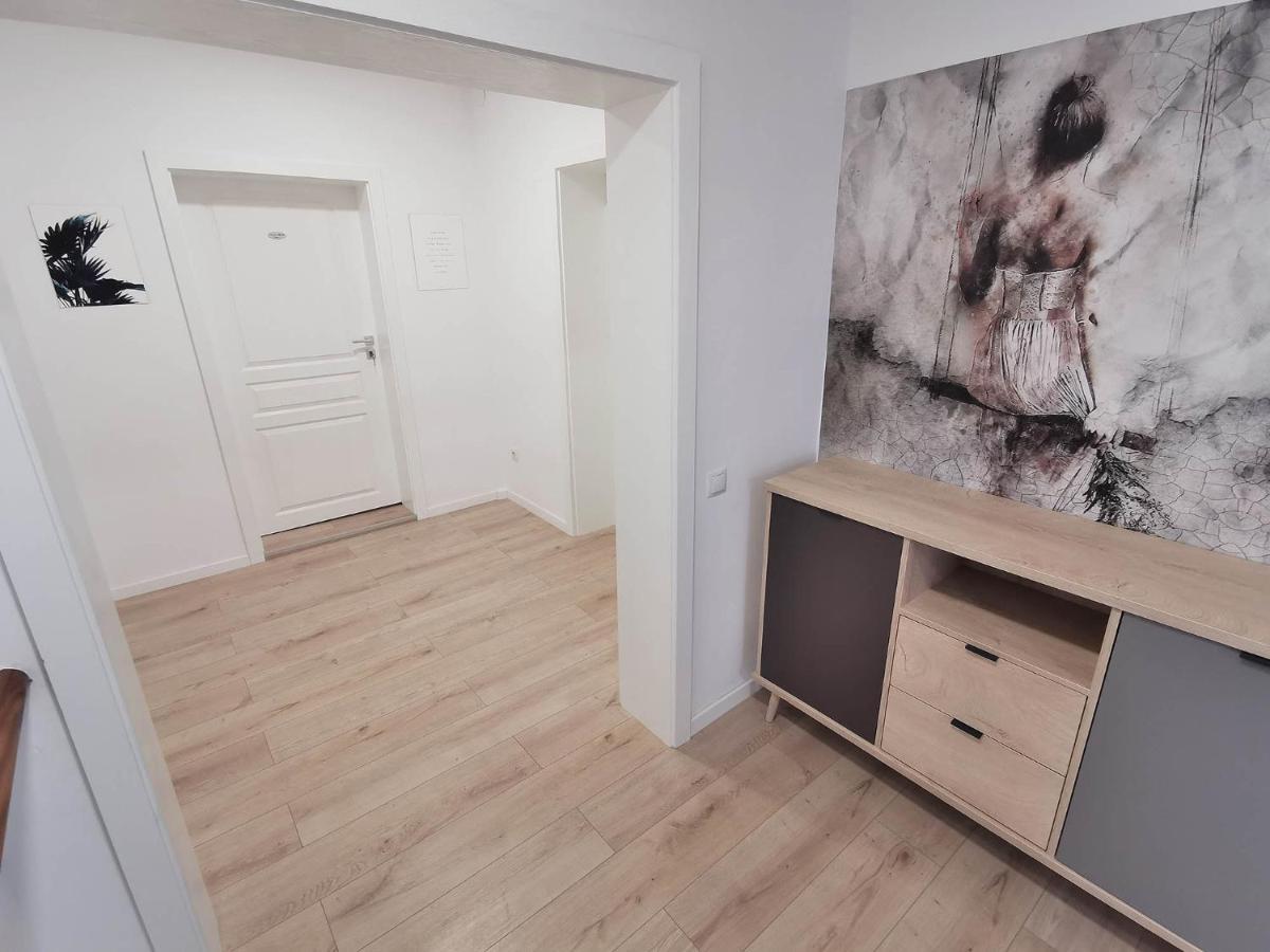 Vila Aras Simeria Exteriér fotografie