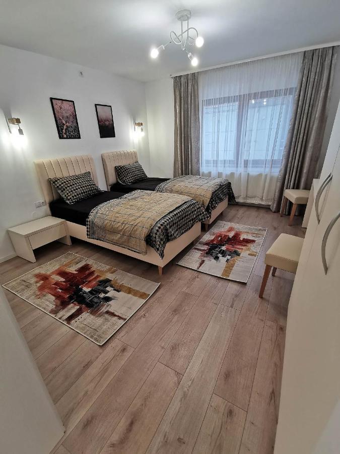Vila Aras Simeria Exteriér fotografie